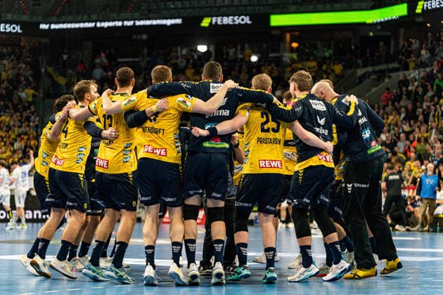 20 02 2026, xdaymx, Handball Daikin HBL, Rhein Neckar Loewen TBV Lemgo Lippe Rhein Neckar Löwen exuberantly celebrate the victory against Lemgo Lippe DFL DFB REGULATIONS PROHIBIT ANY USE OF PHOTOGRAPHS as IMAGE SEQUENCES and or QUASI VIDEO Mannheim