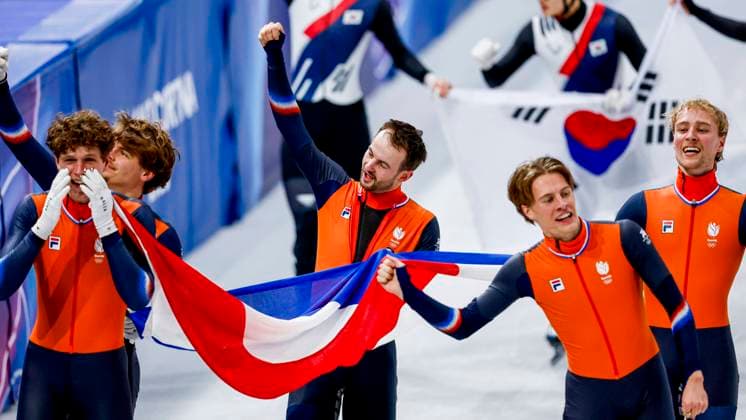 winner team of the Netherlands, Jens van t Wout of the Netherlands and Teun Boer of the Netherlands and Itzhak de Laat of the Netherlands and Friso Emons of the Netherlands and Melle van t Wout of the Netherlands celebrating and holding flag after Men s 5000m Relay Finals, Milano Cortina 2026 Winter Olympics: Day 14, Short Track Speed skating, Eisschnelllauf - Milano Cortina 2026 Winter Olympics: Day 14, Milano Speed Skating Stadium, February 20, 2026, Milan, Italy.