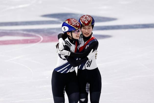 MILAN , 20-02-2026 , Milano Ice Skating Arena , Olympic Winter games, Winterspiele,Spiele, Summer games 2026 - Short Track 20-02 Women 1500m Final-a , Picture shows Gilli Kim (gold), Minjeong Choi Olympic Winter Games 2026 - Short Track 20-02  x201767855x Copyright: