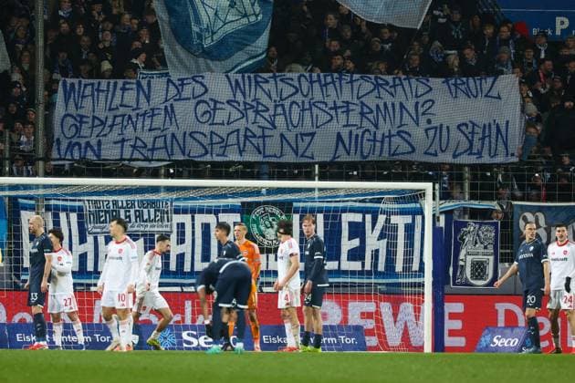 Bochum, Germany, 20 02 26, VfL Bochum fans show a banner during the Bundesliga 2 match between VfL 1848 Bochum 1 FC Nuernberg at the Vonovia Ruhrstadion in Bochum Photo by Joachim Bywaletz DFB DFL REGULATIONS PROHIBIT ANY USE OF PHOTOGRAPHS AS IMAGE SEQUENCES AND OR QUASI VIDEO Copyright: JoachimxBywaletz xJB-Sportfoto