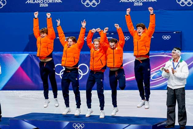 winners Jens van t Wout of the Netherlands and Teun Boer of the Netherlands and Itzhak de Laat of the Netherlands and Friso Emons of the Netherlands and Melle van t Wout of the Netherlands celebrates during the medal ceremony after Men s 5000m Relay Finals, Milano Cortina 2026 Winter Olympics: Day 14, Short Track Speed skating, Eisschnelllauf - Milano Cortina 2026 Winter Olympics: Day 14, Milano Speed Skating Stadium, February 20, 2026, Milan, Italy.