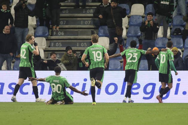 Domenico Berardi of US Sassuolo celebrates after scoring second goal during US Sassuolo vs Hellas Verona, 26Â° Serie A Enilive 2025-26 game at Mapei stadium - Citta del Tricolore in Reggio nell Emilia (RE), Italy, on February 20, 2026.  Copyright: xDavidexCasentini IPAxSportx xipa-agency.netx xx IPA_71794750 IPA_Agency_IPA71794750