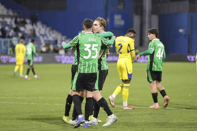 Sassuolo players celebrate the victory at the end of US Sassuolo vs Hellas Verona, 26Â° Serie A Enilive 2025-26 game at Mapei stadium - Citta del Tricolore in Reggio nell Emilia (RE), Italy, on February 20, 2026.  Copyright: xDavidexCasentini IPAxSportx xipa-agency.netx xx IPA_71794772 IPA_Agency_IPA71794772