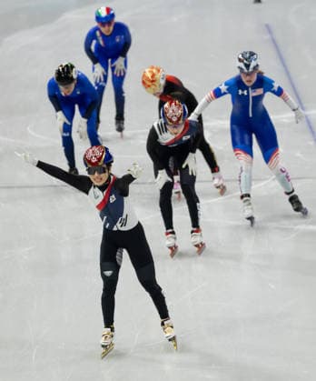February 20, 2026, Milano, Lombardy, Italy: Gilli Kim (6) of the Republic of Korea crosses finish line winning the gold medal followed by Minjeong Choi (5) of the Republic of Korea and Corinne Stoddard (3) of the United States in the Short Track Speed skating, Eisschnelllauf Women 1500m Finals A during the 2026 Winter Olympics at the Milano Ice Skating Arena on Friday in Milano. Milano Italy - ZUMAj89_ 20260220_oly_j89_034 Copyright: xPaulxKitagakixJr.x