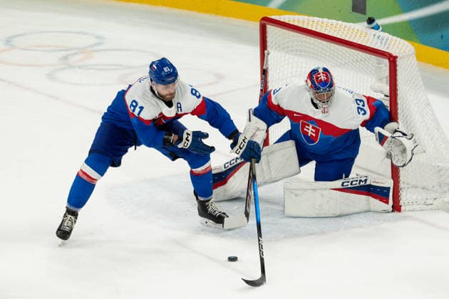 Ice hockey, Eishockey - Milano Cortina 2026 Winter Olympics: Day 14 Erik Cernak, Stanislav Skorvanek during Milano Cortina 2026 Winter Olympics Semi-final Men s Hockey USA vs Slovakia match at Milano Santagiulia Ice Hockey Arena in Milan on February 20, 2026 Milan Italy  Copyright: xFotoxOlimpikx originalFilename:jastrzebowski-icehocke260220_np6mT.jpg