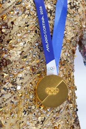 February 19, 2026, Milan, Italy: Gold medal of Alysa Liu of United States of America seen during the Figure skating, Eiskunstlauf Women Single Skating - Free Skating of the Milano Cortina 2026 Winter Olympics at Milano Ice Skating Arena. Milan Italy - ZUMAs197 20260219_aaa_s197_812 Copyright: xFabrizioxCarabellix