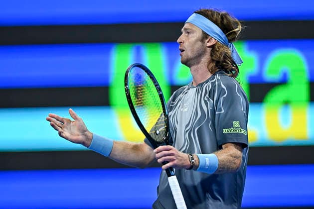 ATP, Tennis Herren Qatar Exxonmobil Open-semi-final Andrey Rublev of Russia celebrates after winning against Carlos Alcaraz of Spain in the semi-final at the ATP men s Qatar ExxonMobil Open 2026 tennis tournament at the Khalifa International Tennis Complex in Doha, Qatar, on February 20, 2026. DOHA Qatar Copyright: xNOUSHADx