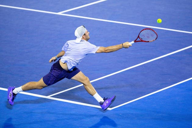 2026 Delray Beach Open - Day 5 - Tommy Paul Of USA Defeated Taylor Fritz Of USA Tommy Paul of the USA returns a shot against Taylor Fritz of the USA during their match on Day 5 of the Delray Beach Open at the Delray Tennis Center in Delray Beach, Florida, on February 20, 2026. Delray Beach FL United States  Copyright: xMauricioxPaizx originalFilename:paiz-2026delr260220_npX8A.jpg