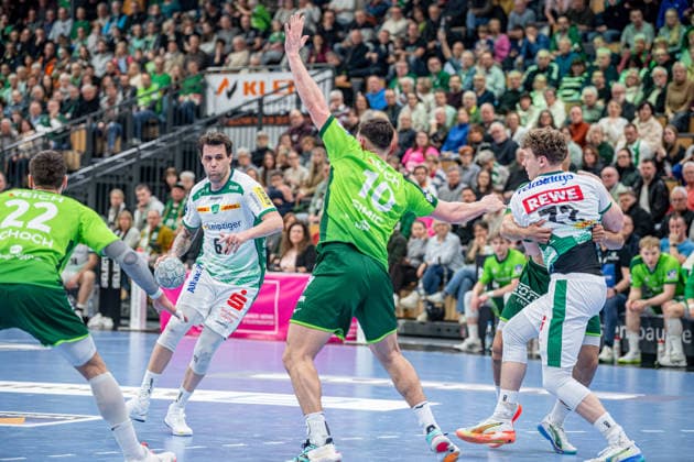 Handball Bundesliga HSG Wetzlar SC DHfK Leipzig, 20 02 26 Dean Bombac SC DHfK Leipzig, 67 , Josip Simic HSG Wetzlar, 10 , Tim Maximilian Hertzfeld SC DHfK Leipzig, 72 , Jona Schoch HSG Wetzlar, 22 Handball Bundesliga HSG Wetzlar SC DHfK Leipzig Wetzlar, 20 02 26 Copyright: xBEAUTIFULxSPORTS Roeczeyx