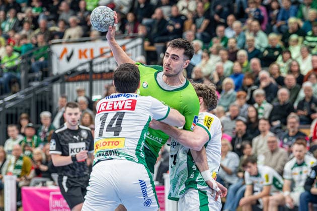 Handball Bundesliga HSG Wetzlar SC DHfK Leipzig, 20 02 26 Filip Vistorop HSG Wetzlar, 4 , Marko Mamic SC DHfK Leipzig, 14 , Tim Maximilian Hertzfeld SC DHfK Leipzig, 72 Handball Bundesliga HSG Wetzlar SC DHfK Leipzig Wetzlar, 20 02 26 Copyright: xBEAUTIFULxSPORTS Roeczeyx