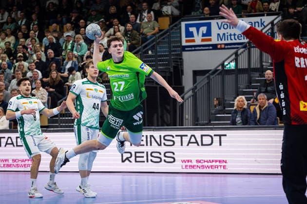 20 02 2026, xovx, Handball Daikin Handball Bundesliga, HSG Wetzlar SC DHfK Leipzig v l Lucas Krzikalla SC DHfK Leipzig , Blair Hinriksson SC DHfK Leipzig , Phil Spandau HSG Wetzlar , Domenico Ebner SC DHfK Leipzig Wetzlar Buderus Arena Hessen Germany EN