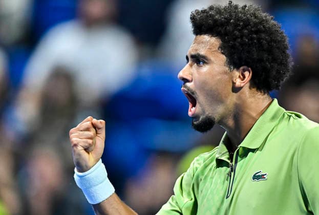 (260221) -- DOHA, Feb. 21, 2026 -- Arthur Fils celebrates after winning the men s singles semi-final match between Jakub Mensik of the Czech Republic and Arthur Fils of France at the ATP, Tennis Herren Qatar Open 2026 tennis tournament in Doha, Qatar, on Feb. 20, 2026. (Photo by Xinhua) (SP)QATAR-DOHA-TENNIS-ATP QATAR OPEN-MEN S SINGLES Nikku 