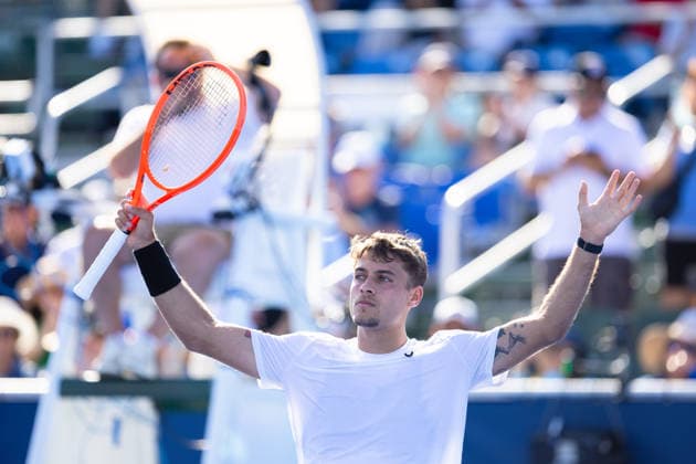 2026 Delray Beach Open - Day 5 - Flavio Cobolli ITA Vs Coleman Wong Hong Kong Flavio Cobolli of Italy celebrates after defeating Coleman Wong of Hong Kong during their match on Day 5 of the Delray Beach Open at the Delray Tennis Center in Delray Beach, Florida, on February 20, 2026. Delray Beach FL United States  Copyright: xMauricioxPaizx originalFilename:paiz-2026delr260220_np0Ag.jpg