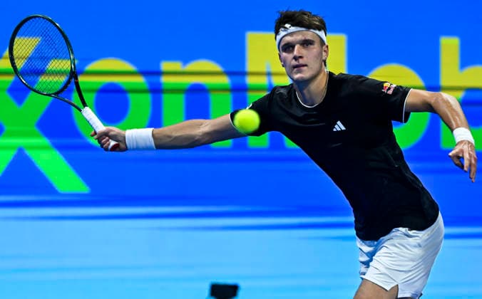 ATP, Tennis Herren Qatar Exxonmobil Open-semi-final Jakub Mensik of Czech Republic competes against Arthur Fils of France in the semi-final at the ATP men s Qatar ExxonMobil Open 2026 tennis tournament at the Khalifa International Tennis Complex in Doha, Qatar, on February 20, 2026. DOHA Qatar Copyright: xNOUSHADx