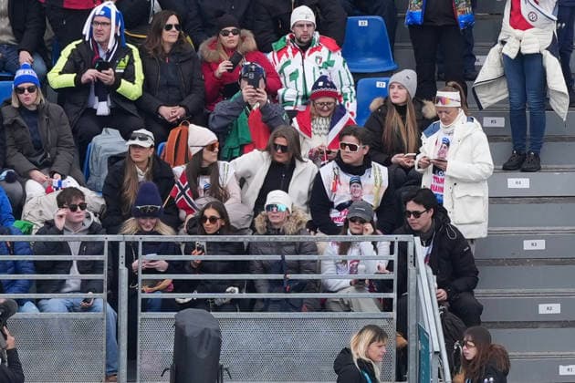 Winter Olympics in Milan Cortina 2026 Val di Fiemme, Italy 20260221. The family of Johannes Hosflot Klaebo from Norway during the cross-country skiing 50 km Classic men Tesero CC-Stadium during the Winter Olympics in Milano Cortina 2026. Photo: Lise Aserud NTB Val di Fiemme Italy EDITORIAL USE ONLY. RESTRICTED USE FOR BETTING COMPANIES Ref:_SPOqnt8fNqdGLk.jpg *** Winter Olympics in Milan Cortina 2026 Val di Fiemme, Italy 20260221 The family of Johannes Hosflot Klaebo from Norway during the cross country skiing 50 km Classic men Tesero CC Stadium during the Winter Olympics in Milano Cortina 2026 Photo Lise Aserud NTB Val di Fiemme Italy EDITORIAL USE ONLY RESTRICTED USE FOR BETTING COMPANIES  Copyright: xLisexAserudxx xNTBx