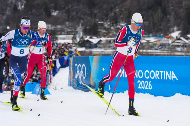 Winter Olympics in Milan Cortina 2026 Val di Fiemme, Italy 20260221. Martin Lowstrom Nyenget from Norway and Mathis Desloges from France during the cross-country skiing 50 km Classic men Tesero CC-Stadium during the Winter Olympics in Milano Cortina 2026. Photo: Lise Aserud NTB Val di Fiemme Italy EDITORIAL USE ONLY. RESTRICTED USE FOR BETTING COMPANIES Ref:_SPOLn-rkPW3gMM.jpg *** Winter Olympics in Milan Cortina 2026 Val di Fiemme, Italy 20260221 Martin Lowstrom Nyenget from Norway and Mathis Desloges from France during the cross country skiing 50 km Classic men Tesero CC Stadium during the Winter Olympics in Milano Cortina 2026 Photo Lise Aserud NTB Val di Fiemme Italy EDITORIAL USE ONLY RESTRICTED USE FOR BETTING COMPANIES  Copyright: xLisexAserudxx xNTBx