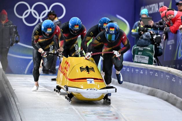 Cortina d Ampezzo, Italy, February 21th 2026. Francesco Friedrich, Matthias Sommer, Alexander Schuller, Felix Straub of Germany in action during the Bobsleight 4-man Heat 1 race of the Olympic Winter games, Winterspiele,Spiele, Summer games 2026 in Cortina d Ampezzo, Italy. (Photo by Igor Kupljenik Sports Press Photo)  Copyright: xIgorxKupljenikx xSPPx Sportspressphoto_SPR95330