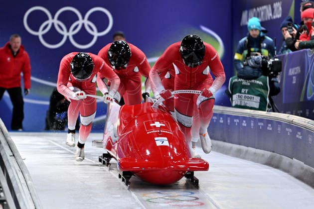 Cortina d Ampezzo, Italy, February 21th 2026. Michael Vogt, Andreas Haas, Amadou David Ndiaye, Aeberhard of Switzwerland in action during the Bobsleight 4-man Heat 1 race of the Olympic Winter games, Winterspiele,Spiele, Summer games 2026 in Cortina d Ampezzo, Italy. (Photo by Igor Kupljenik Sports Press Photo)  Copyright: xIgorxKupljenikx xSPPx Sportspressphoto_SPR95331