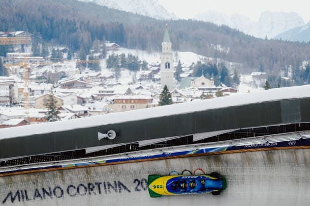 OLYMPICS - Winter Olympic Games, Olympische Spiele, Olympia, OS Milano Cortina 2026 CORTINA D AMPEZZO,ITALY,21.FEB.26 - OLYMPICS, BOBSLEIGH - Winter Olympic Games Milano Cortina 2026, 4-man, heat 1 and 2, men. Image shows Edson Luques Bindilatti (BRA), Davidson Henrique de Souza (BRA), Rafael Souza da Silva (BRA) and Luis Bacca Goncalves (BRA).  GEPAxpictures xAlexanderxSolc