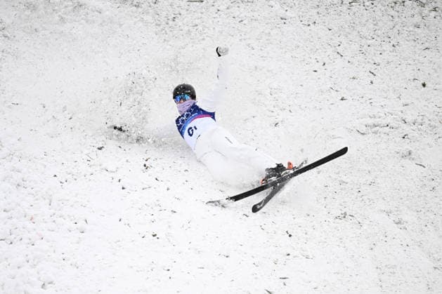 2026 WINTER Olympic Games, Olympische Spiele, Olympia, OS Abbey Willcox of Australia crashes on her second jump during the Mixed Team Aerials finals at the Livigno Aerials and Moguls Park on day 15 of the 2026 Milano Cortina Winter Olympic Games in Livigno, Italy, Saturday, February 21, 2026. ( NO ARCHIVING, EDITORIAL USE ONLY LIVIGNO SONDRIO ITALY  Copyright: xDANxHIMBRECHTSx 20260221112784761119