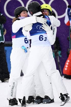 2026 WINTER Olympic Games, Olympische Spiele, Olympia, OS (L-R) Abbey Willcox, Reilly Flanagan and Danielle Scott of Australia celebrate during the Mixed Team Aerials finals at the Livigno Aerials and Moguls Park on day 15 of the 2026 Milano Cortina Winter Olympic Games in Livigno, Italy, Saturday, February 21, 2026. ( NO ARCHIVING, EDITORIAL USE ONLY LIVIGNO SONDRIO ITALY  Copyright: xDANxHIMBRECHTSx 20260221193572560142