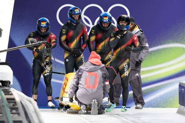 GER – Adam Ammour, Issam Ammour, Joshua Tasche, Alexander Schaller, Viererbob der Männer bei den Olympischen Winterspielen Milano Cortina 2026 im Cortina Sliding Centre, Cortina dAmpezzo, Italien, am 21. Februar 2026. compete in the Mens Four-Man bobsleigh event at the Olympic Winter games, Winterspiele,Spiele, Summer games Milano Cortina 2026 at the Cortina Sliding Centre, Cortina dAmpezzo, Italy, on February 21, 2026. *** GER - Adam Ammour, Issam Ammour, Joshua Tasche, Alexander Schaller, Mens Four Man bobsleigh at the Olympic Winter Games Milano Cortina 2026 at the Cortina Sliding Centre, Cortina dAmpezzo, Italy, on February 21, 2026 compete in the Mens Four Man bobsleigh event at the Olympic Winter Games Milano Cortina 2026 at the Cortina Sliding Centre, Cortina dAmpezzo, Italy, on February 21, 2026 Copyright: HMBxMedia MarcxNiemeyer