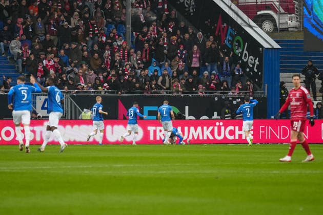 2 Bundesliga SV Darmstadt 98 vs Fortuna Düsseldorf, Merck Stadion am Böllenfalltor, 21 02 2026 Goal for 1 0 for Darmstadt 98 by Fraser Hornby SV Darmstadt 98, 9 Goal celebration 2 Bundesliga SV Darmstadt 98 vs Fortuna Düsseldorf, Merck Stadion am Böllenfalltor, 21 02 2026 DFB DFL REGULATIONS PROHIBIT ANY USE OF PHOTOGRAPHS AS IMAGE SEQUENCES AND OR QUASI VIDEO Copyright: xBEAUTILUSxSPORTS Hillx