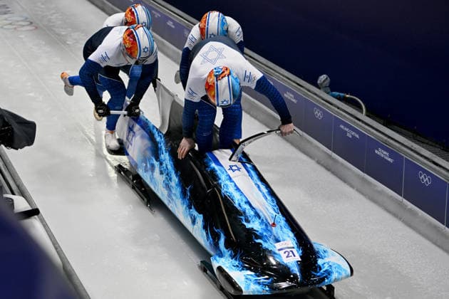 Cortina d Ampezzo, Italy, February 21th 2026. Adam Edelman, Menachem Chen, Uri Zisman, Omer Katz of Israel in action during the Bobsleight 4-man Heat 1 race of the Olympic Winter games, Winterspiele,Spiele, Summer games 2026 in Cortina d Ampezzo, Italy. (Photo by Igor Kupljenik Sports Press Photo)  Copyright: xIgorxKupljenikx xSPPx Sportspressphoto_SPR95478