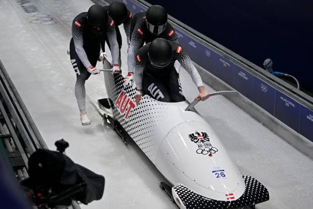 Cortina d Ampezzo, Italy, February 21th 2026. Jakob Mandlbauer, Daniel Bertschler, Sebastian Mitterer, Daiyehan in action during the Bobsleight 4-man Heat 1 race of the Olympic Winter games, Winterspiele,Spiele, Summer games 2026 in Cortina d Ampezzo, Italy. (Photo by Igor Kupljenik Sports Press Photo)  Copyright: xIgorxKupljenikx xSPPx Sportspressphoto_SPR95489