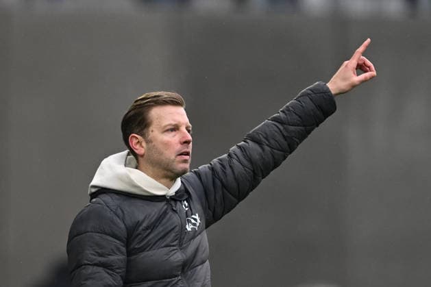 Florian Kohfeldt SV Darmstadt 1898, Coach gesticulates, GER, SV Darmstadt 98 vs Fortuna Düsseldorf, Football, 2 Bundesliga, 23 Matchday, Season 2025 2026, 21 02 2026 DFL regulations prohibit any use of photographs as image sequences and or quasi video GER, SV Darmstadt 98 vs Fortuna Düsseldorf, Football, 2 Bundesliga, 23 Matchday, Season 2025 2026, 21 02 2026 Darmstadt Copyright: xEibner-Pressefoto FlorianxWiegandx EP_FWD