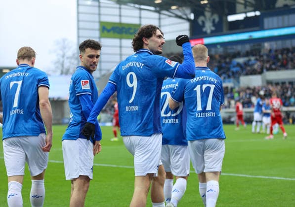 21 02 2026, Soccer 2 Bundesliga, SV Darmstadt 98 Fortuna Düsseldorf, emonline, emspor, despor, v l , Goal celebration, celebrate the goal DFL DFB REGULATIONS PROHIBIT ANY USE OF PHOTOGRAPHS AS IMAGE SEQUENCES AND OR QUASI VIDEO xdcx Copyright: HMBxMedia Claus