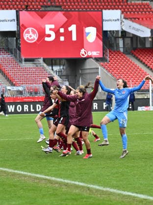 21 02 2026 Soccer season 2025 2026 1 Google Pixel Women Bundesliga 19 Matchday 1 FC Nürnberg FCN Club Clubfrauen FC Carl Zeiss Jena Sportfoto Zink xwoxzix Mannschaft Team FCn Jubel Freude nach Spielende