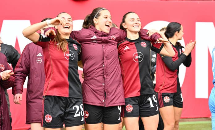 21 02 2026 Soccer season 2025 2026 1 Google Pixel Women Bundesliga 19 Matchday 1 FC Nürnberg FCN Club Clubfrauen FC Carl Zeiss Jena Sportfoto Zink xwoxzix Maelle Seguin 28, 1 FC Nürnberg FCN Laura Miller 9, 1 FC Nürnberg FCN Sanja Homann 19, 1 FC Nürnberg FCN Cheering after the end of the match