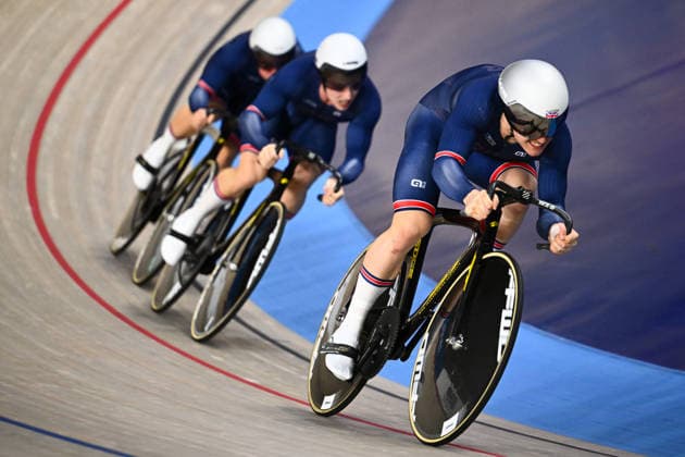 2026 British Cycling Lloyds National Track Championships Picture by Olly Hassell SWpix.com - 21 02 2026 - 2026 British Cycling Lloyds National Track Championships - National Cycling Centre, Manchester, England - Sprint - M Para B Qualifying - Team Inspired C Copyright: x xSWpix.comx(t axPhotographyxHubxLtd)xOllyxHassell SWpix.comx SWP-3203-0579