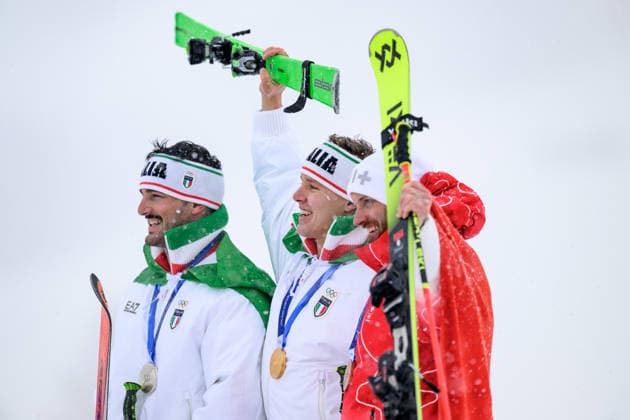 260221 Federico Tomasoni of Italy, Simone Deromedis of Italy and Alex Fiva of Switzerland celebrate after competing in men s freestyle skiing ski cross final during day 15 of the 2026 Winter Olympics on February 21, 2026 in Livigno. Photo: Vegard Grott BILDBYRAN kod VG VG0890 bbeng Olympic Games, Olympische Spiele, Olympia, OS olympics winter olympics os ol olympiska spel vinter-os olympiske leker milano cortina 2026 milan cortina 2026 milano cortina 2026 olympic games milano cortina 2026 winter olympic games milano cortina-os milano cortina-ol vinter-ol ski cross freestyle skiing skicross italien jubel schweiz *** 260221 Federico Tomasoni of Italy, Simone Deromedis of Italy and Alex Fiva of Switzerland celebrate after competing in men s freestyle skiing ski cross final during day 15 of the 2026 Winter Olympics on February 21, 2026 in Livigno Photo Vegard Grott BILDBYRAN code VG VG0890 bbeng olympic games olympics winter olympics os ol olympic games winter os olympic games milano cortina 2026 milan cortina 2026 milano cortina 2026 olympic games milano cortina 2026 winter olympic games milano cortina os milano cortina ol winter ol ski cross freestyle skiing skicross italy jubilation switzerland  Copyright: VEGARDxGRoTT BB260221VG053