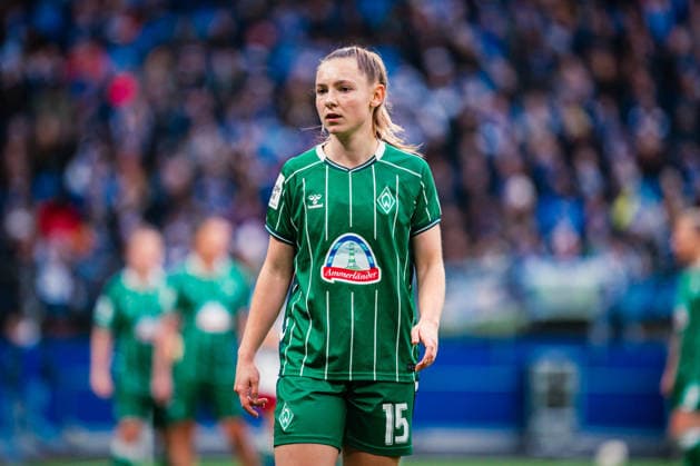 Google Pixel Womens Bundesliga Hamburger SV vs SV Werder Bremen, 21 02 2026 Michelle Weiß SV Werder Bremen, 15 Soccer, Google Pixel Womens Bundesliga, 19 Matchday Hamburger SV vs SV Werder Bremen on 21 02 2026 at Volksparkstadion, Hamburg DFB REGULATIONS PROHIBIT ANY USE OF PHOTOGRAPHS AS IMAGE SEQUENCES AND OR QUASI VIDEO Copyright: xBEAUTIFULxSPORTS Tonhäuserx