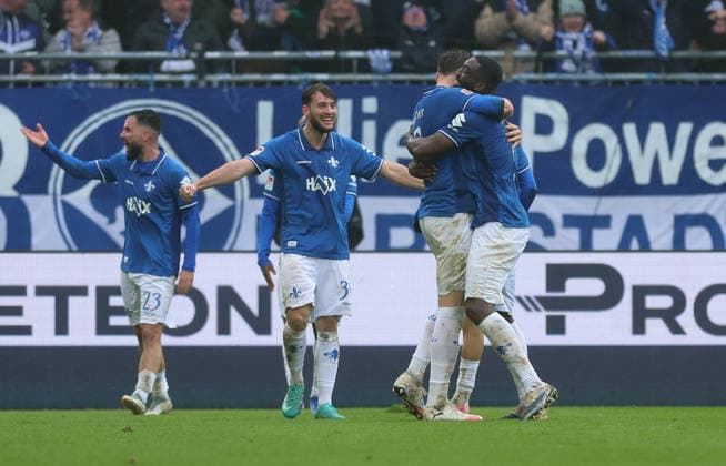 21 02 2026, Football 2 Bundesliga, SV Darmstadt 98 Fortuna Düsseldorf, emonline, emspor, despor, v l , Goal celebration, celebrate the goal by Matej Maglica SV Darmstadt 98 , Goal celebration, celebrate the goal DFL DFB REGULATIONS PROHIBIT ANY USE OF PHOTOGRAPHS AS IMAGE SEQUENCES AND OR QUASI VIDEO xdcx Copyright: HMBxMedia Claus
