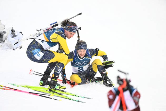 ANTERSELVA, ITALIEN 20260221 Hanna Öberg och Anna Magnusson efter malgang i damernas masstart 12,5 km i skidskytte i Anterselva under vinter-OS i Milano Cortina, Italien. *** Bilden ingar i SPORTPAKET. För övriga BETALBILD *** ANTERSELVA ITALIEN x10050x *** ANTERSELVA, ITALY 20260221 Hanna Öberg and Anna Magnusson after the womens mass start 12.5 km in biathlon in Anterselva during the Winter Olympics in Milan Cortina, Italy Picture in SPORTPAKET For others PAYPICTURE ANTERSELVA ITALY x10050x  Copyright: xPontusxLundahl TTx OS 2026 SKIDSKYTTE DAMERNAS MASSTART 12,5KM