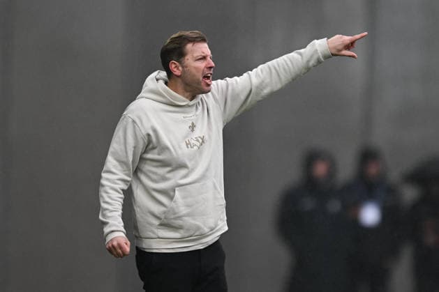 Florian Kohfeldt SV Darmstadt 1898, Coach gesticulates, GER, SV Darmstadt 98 vs Fortuna Düsseldorf, Football, 2 Bundesliga, 23 Matchday, Season 2025 2026, 21 02 2026 DFL regulations prohibit any use of photographs as image sequences and or quasi video GER, SV Darmstadt 98 vs Fortuna Düsseldorf, Football, 2 Bundesliga, 23 Matchday, Season 2025 2026, 21 02 2026 Darmstadt Copyright: xEibner-Pressefoto FlorianxWiegandx EP_FWD