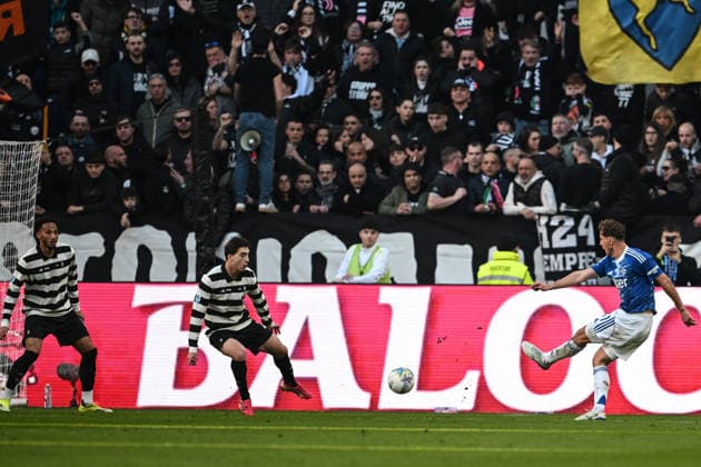 Cm Torino 21 02 2026 - campionato di calcio serie A Juventus-Como foto Cristiano Mazzi Image nella foto: gol Mergim Vojvoda 