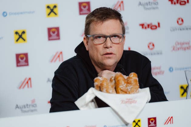 OLYMPICS - Winter Olympic Games, Olympische Spiele, Olympia, OS Milano Cortina 2026 CORTINA D AMPEZZO,ITALY,21.FEB.26 - OLYMPICS - Winter Olympic Games Milano Cortina 2026, Austria House, media event, media talk, Olympia Bilanz. Image shows Daniel Winkler (OEOC) during an interview.  GEPAxpictures xAlexanderxSolc