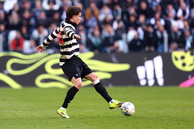 Juventus Fc - Como 1907 Kenan Yildiz of Juventus Fc in action during the Serie A match beetween Juventus Fc and Como 1907 at Allianz Stadium on February 21, 2026 in Turin, Italy . Torino Allianz Stadium Italy Copyright: xMarcoxCanonierox