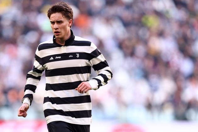 Juventus Fc - Como 1907 Kenan Yildiz of Juventus Fc looks on during the Serie A match beetween Juventus Fc and Como 1907 at Allianz Stadium on February 21, 2026 in Turin, Italy . Torino Allianz Stadium Italy Copyright: xMarcoxCanonierox
