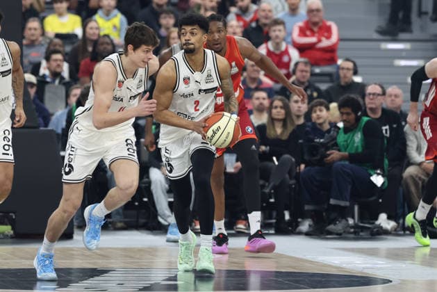 Ibrahim Watson BMA365 Bamberg Baskets, 02 with Richard Balint BMA365 Bamberg Baskets, 11 GER, FC Bayern Basketball vs BMA365 Bamberg Baskets, Basketball, BBL Cup, BMW TOP FOUR, Semi-final, 2025 2026 season, 21 02 2026, GER, FC Bayern Basketball vs BMA365 Bamberg Baskets, Basketball, BBL Cup, BMW TOP FOUR, Semi-final, 2025 2026 season, 21 02 2026 Munich Copyright: xEibner-Pressefoto JennixMaulx EP_JML