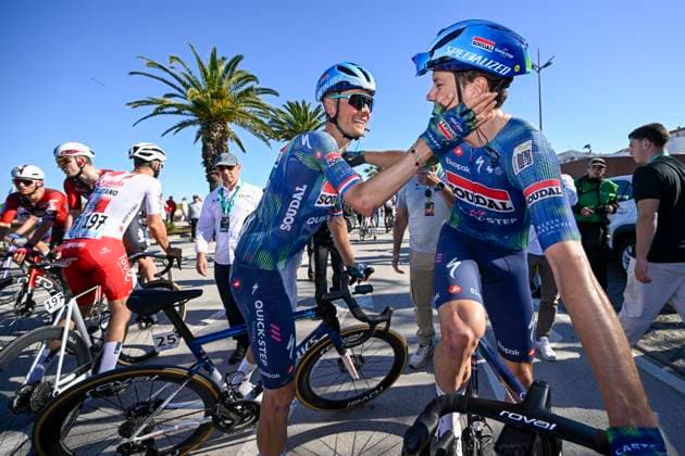 Volta Algarve 2026 Stage 4 LAGOS, PORTUGAL - FEBRUARY 21 : Magnier Paul (FRA) of Soudal Quick-Step celebrating his victory with Van Baarle Dylan (NED) of Soudal Quick-Step during stage 4 of the 52th edition of Volta Algarve an UCI ProSeries 2.Pro cycling road race stage for Men Elite of 175.1 km with start in Albufeira and finish in Lagos on February 21, 2026 in Lagos, Portugal, 21 02 2026 ( Motordriver Guy De Vuyst - Lagos Portugal  Copyright: xNicoxVereeckenx