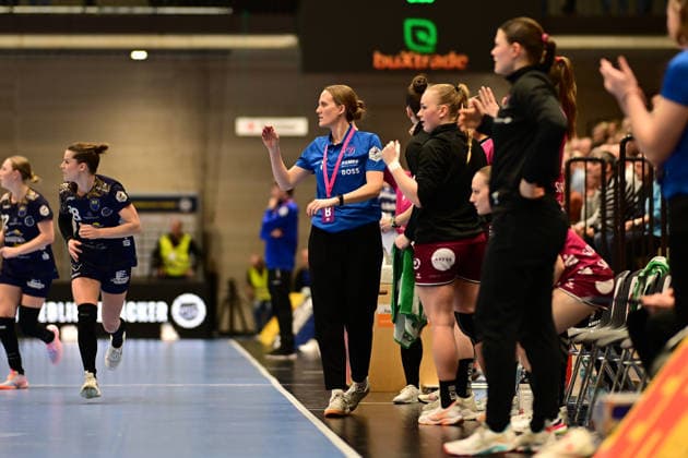 Handball I Women I Season 2025 2026 I 18 HBF I 1 Matchday I Buxtehuder SV TuS Metzingen I 21 02 2026 Miriam Hirsch Coach, TuS Metzingen Buxtehude Halle North Lower Saxony Germany Copyright: xLobeca FelixxSchlikisx