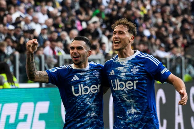 Juventus FC v Como 1907 - Serie A Lucas Da Cunha of Como 1907 and Mergim Vojvoda of Como 1907 celebrate after a goal scored by Maxence Caqueret of Como 1907during the Serie A football match between Juventus FC v Como 1907. Milan Italy Copyright: xNicolòxCampox