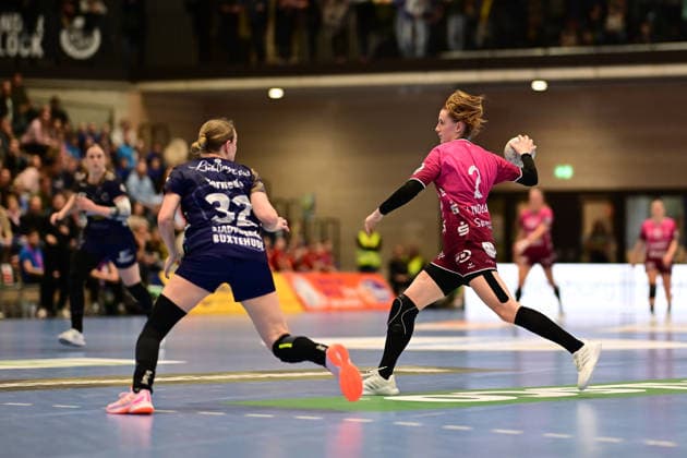 Handball I Women I Season 2025 2026 I 18 HBF I 1 Matchday I Buxtehuder SV TuS Metzingen I 21 02 2026 Isa Ternede 32, Buxtehuder Sportverein Selina Lindemann 2, TuS Metzingen Buxtehude Halle Nord Niedersachsen Germany Copyright: xLobeca FelixxSchlikisx