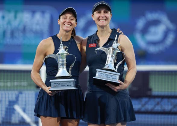 Winners Gabriela Dabrowski and Luisa Stefani with trophy, Trophae, Ladies Doubles, Women s Doubles, Award Ceremony, Presentation Dubai Duty Free Tennis Championships, Dubai, U A E Copyright: xJuergenxHasenkopfx