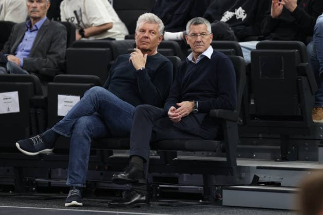 Dieter Reiter SPD, Lord Mayor of Munich with Herbert Hainer FC Bayern Muenchen, President ,a GER, FC Bayern Basketball vs BMA365 Bamberg Baskets, Basketball, BBL Pokal, BMW TOP FOUR, Semifinal, Season 2025 2026, 21 02 2026, GER, FC Bayern Basketball vs BMA365 Bamberg Baskets, Basketball, BBL Pokal, BMW TOP FOUR, Semifinal, Season 2025 2026, 21 02 2026 Muenchen Copyright: xEibner-Pressefoto JennixMaulx EP_JML